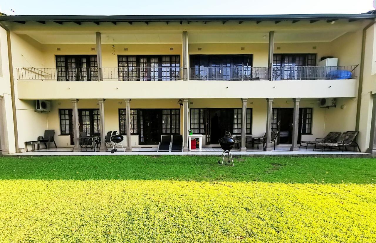 Apartamento Eden Wilds Unit 48 & 47 & 31 Port Edward Exterior foto