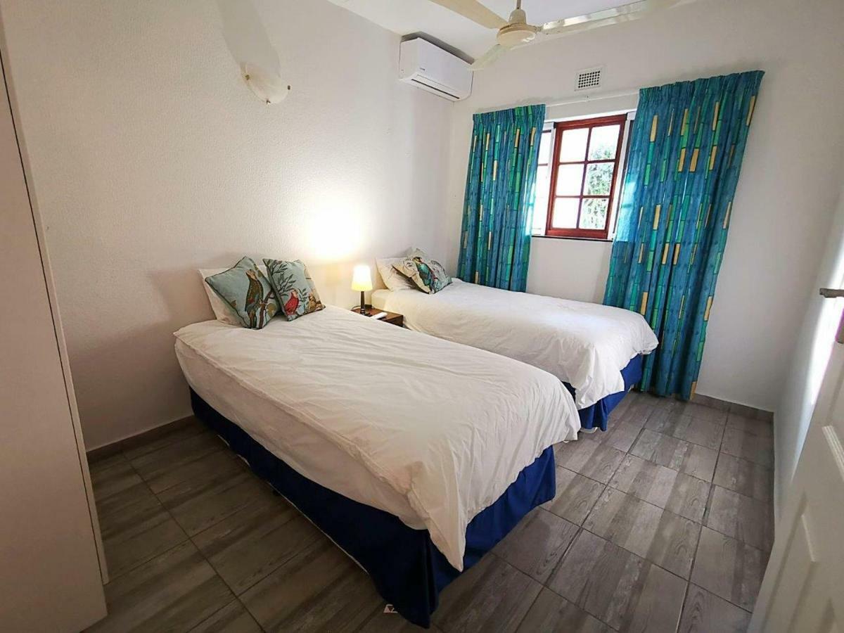Apartamento Eden Wilds Unit 48 & 47 & 31 Port Edward Exterior foto